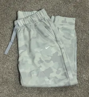 Nike Jogger Sweatpants thumbnail 1