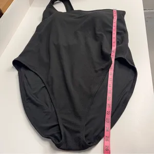 Old Navy black swimsuit one‎ piece crinkly size 3X removable pads clean crotch thumbnail 6