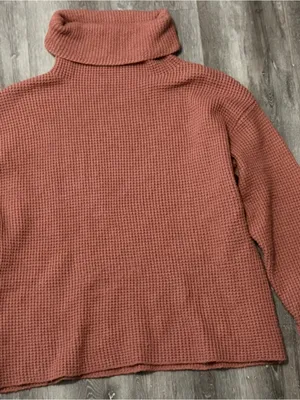 Waffle-Knit Turtleneck Sweater - Dusty Rose thumbnail 1