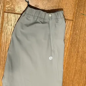 lululemon athletica Light Gray pull on Joggers size‎ 12 thumbnail 3