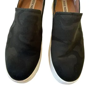 Steve Madden Zayna Camo Green Slip On Sneakers Womens Size 9.5 Athletic Shoes thumbnail 4