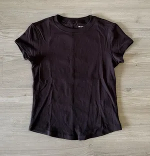 Industry Ribbed Short Sleeve Crewneck Tee with Curved Hem thumbnail 1