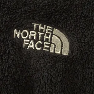 Women’s black Fuzzy North Face thumbnail 3