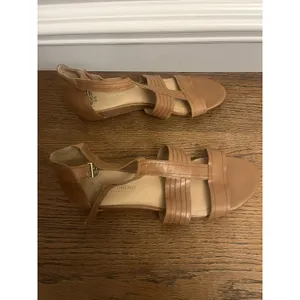 Naturalizer Longing Flat Sandal Brown comfortable & well-cushioned footbed 10W thumbnail 6