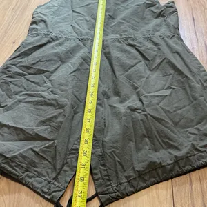 Levi's Olive Green Sleeveless Utility Vest • Preowned thumbnail 9