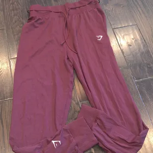 Gymshark purple athletic pants size medium thumbnail 2