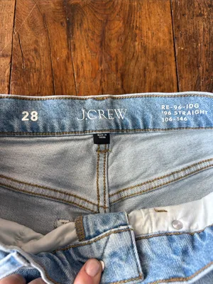 J. Crew Light Wash Faded '96 Straight Leg Jeans Size 28 thumbnail 4