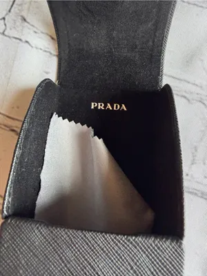 Prada Eye Glass Black Hard Case for Sunglasses with Cleaning Clothes thumbnail 10