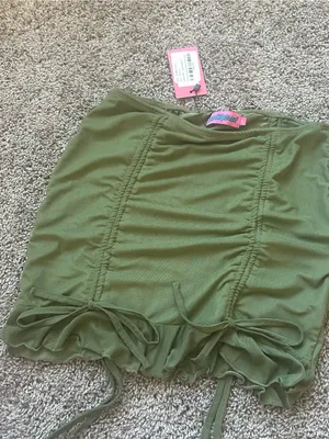 Edikted olive ruched mini skirt thumbnail 2