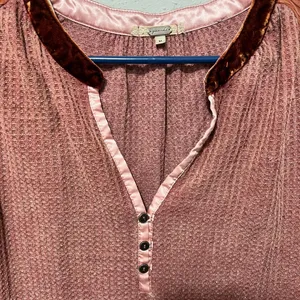 Gimmicks by Buckle Waffle Knit Velvet Accent thumbnail 5