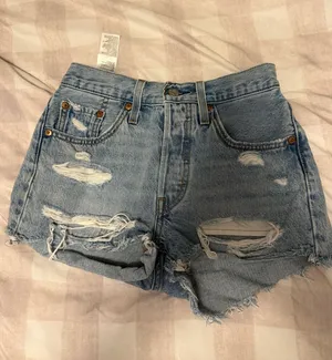 Levi’s Shorts Denim Distressed thumbnail 1
