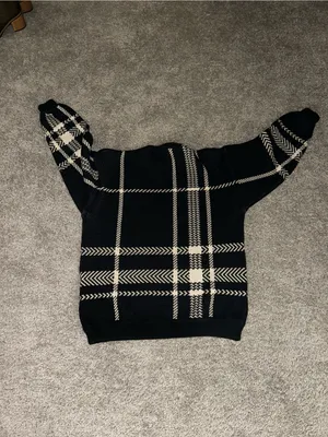 Vintage Lizwear Plaid Crewneck Sweater in Black and white thumbnail 4