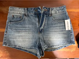 PacSun Jean Mom Shorts thumbnail 1