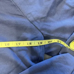 Gymshark Cropped Hoodie Sweatshirt Womens Medium Blue Athletic Workout thumbnail 4
