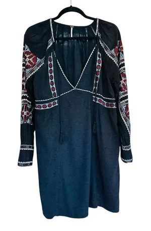 Free People All My Life Embroidered Mini Tunic Black Dress V Neck‎ Size M Boho thumbnail 1