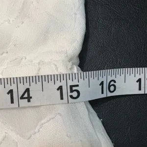 Lulu's Textured White Jumpsuit size M thumbnail 14