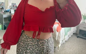 Red top Size M thumbnail 1