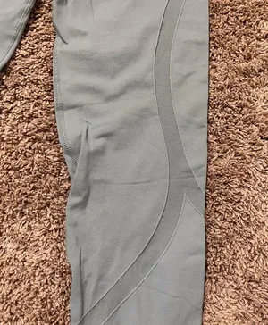 Offline sz M capri leggings Size M thumbnail 2