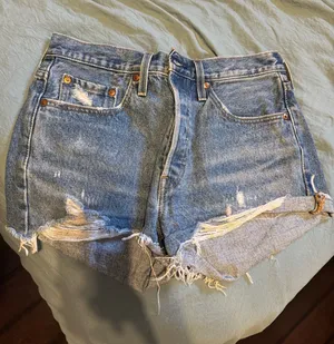 Levi’s Denim Shorts 501 thumbnail 1