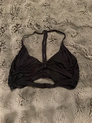 Lululemon Bra  thumbnail 2