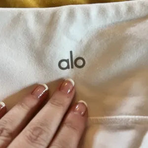 Alo white leggings size Small full length Moto Style And Details thumbnail 12