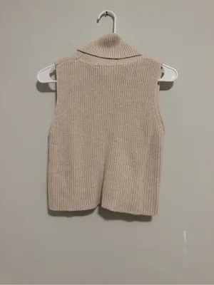 French Connection Sleeveless Turtleneck Knit Vest in Cream thumbnail 3