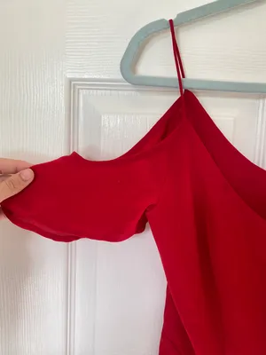 Boutique Red Flowy Off The Shoulder Mini Dress thumbnail 3