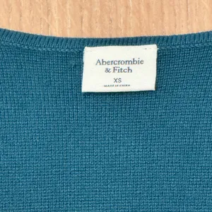 NWT Abercrombie Sweater thumbnail 5