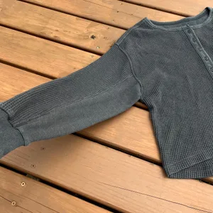 Aerie Shirt Crop Henley Top Charcoal Grey Waffle Knit Thermal Long Sleeve S thumbnail 4