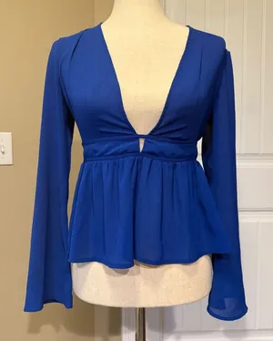 Urban Outfitters Royal Blue Deep V-Neck Open Back‎ Peplum Bell Sleeve Top XS thumbnail 1