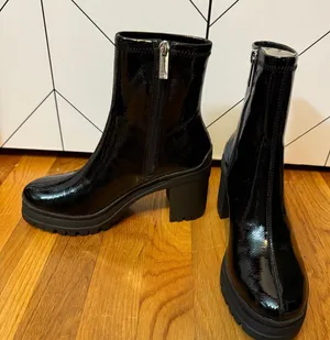D’amelio Womens 7 Black Faux Patent Leather Chelsea Boots Booties Goth Punk thumbnail 1