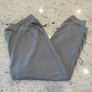 Nike Yoga Dri-Fit 7/8 Fleece Joggers thumbnail 1