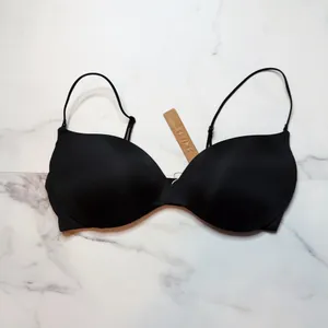 NWT Skims Wireless Form Micro Strap Plunge Bra  thumbnail 2