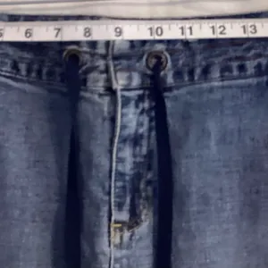 Old Navy Stretch Just Below The Waist Denim Jean Skirt Women Size 12 thumbnail 4