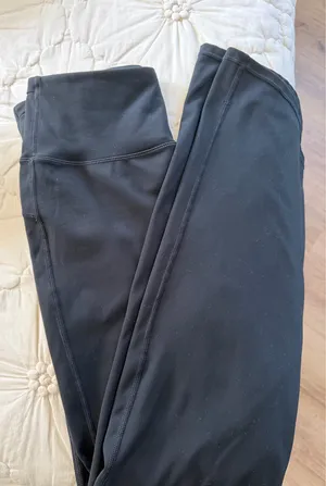 Black yoga pants thumbnail 3