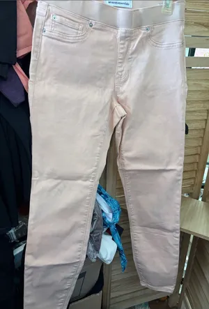Amazon Essentials Women's Light Peach Pull On Skinny Jeans 6 thumbnail 1