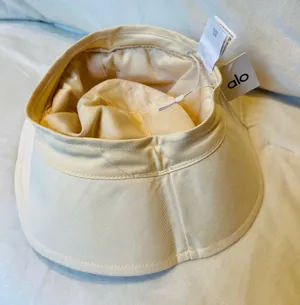 Alo Yoga Weekender Bucket Hat thumbnail 4