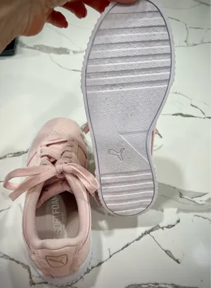 Pink Puma Sneakers w Ruffle details. size 7 thumbnail 3
