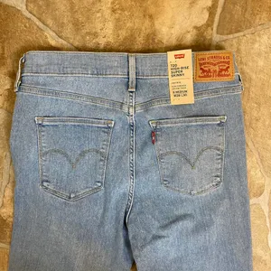 Levis 720 High Rise Super Skinny Jeans Light Wash Womens Size 6 M thumbnail 7
