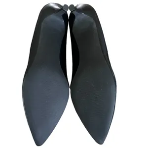 Heel The World‎ Women's 9.5 M Pumps with Kitten Heels Comfort Pointed Toe Dress thumbnail 5