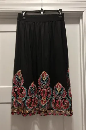 Magic Black Lined Skirt floral embroidery Size Medium Whimsygoth Witchy Boho thumbnail 1
