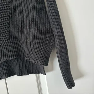 H&M | Women’s Chunky-Knit Split Hem Cropped Sweater | Medium thumbnail 3