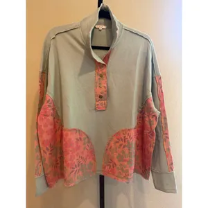 Easel Oversized Flower Patchwork Mock Neck Terry Knit Top in Sage Size S thumbnail 2
