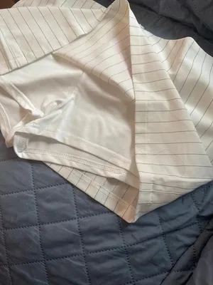 White Size M | Curtsy thumbnail 3