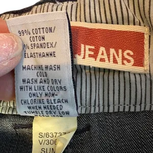 Gap navy denim skirt size 8 thumbnail 3
