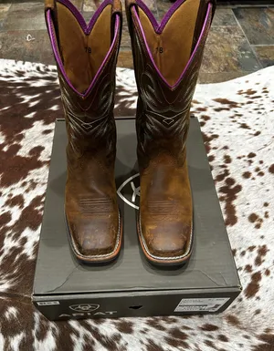 Ariat women’s cowboy boots HYBIRD rancher size 7 thumbnail 1
