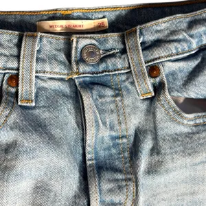 Levi’s Premium Wedgie Straight Jeans W25 L26 Light Wash‎ Distressed High Rise thumbnail 7