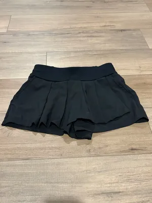 Fabletics‎ Shaylee Pleated Active Skort with Built-In Shorts black XS thumbnail 3