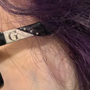 Guess Elegant Black Sunglasses thumbnail 4