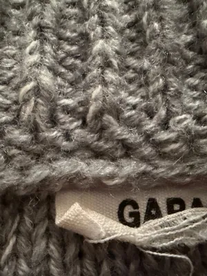 GARAGE Light Gray V-Neck Two-Button Cardigan Size Small thumbnail 3